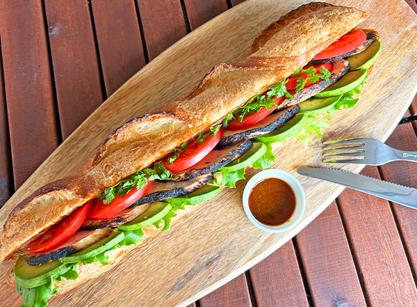 スパイシーさがやみつきの味!地中海生まれのハリッサ